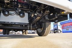 福田 奥铃M卡 2.0L 144马力 汽油 3.815米单排栏板小卡(BJ1031V4JV6-AB5)