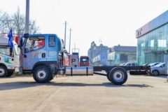 解放 虎6G 180马力 3.78米排半厢式轻卡(CA5121XXYP40K42L2E6A84)