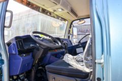 解放 虎6G 180马力 3.78米排半厢式轻卡(CA5121XXYP40K42L2E6A84)