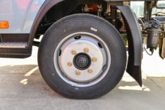 解放 虎6G 180马力 3.78米排半厢式轻卡(CA5121XXYP40K42L2E6A84)