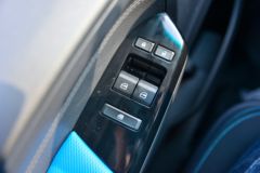 福田 欧马可S1系 智盈版 163马力 3.83米AMT自动档排半栏板轻卡(BJ1048V9JEA-FM3)