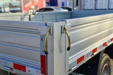 ���� ŷ����S1ϵ ��ӯ�� 163���� 4.17��AMT�Զ������������Ῠ(����)(BJ1048V9JEA-FM3)ͼƬ