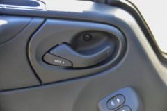 江铃汽车 福顺 2023款 146马力 2.0T柴油 6座 自动 短轴低顶多用途乘用车(对开尾门)