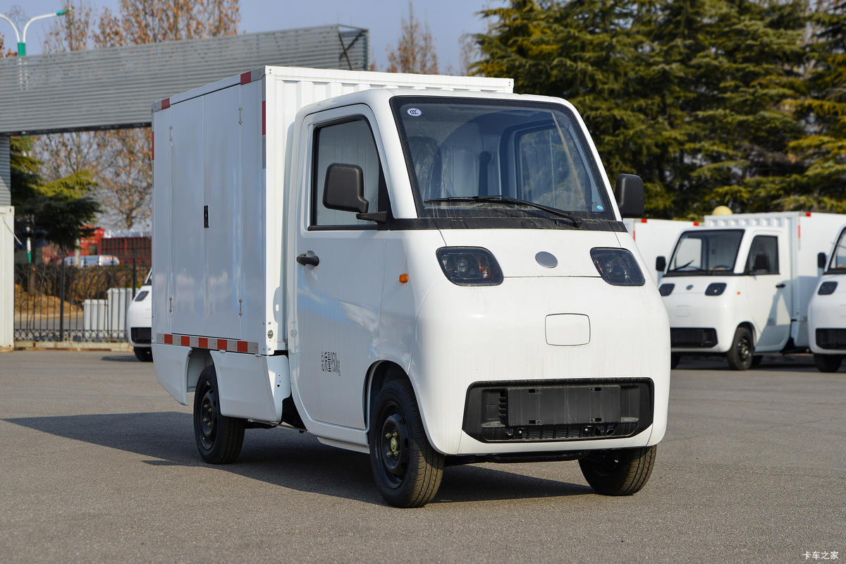 活越神童01 豪华版 1.8米单排纯电动厢式微卡 国轩8.4kWh