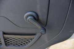 活越神童01 豪华版 1.8米单排纯电动厢式微卡 国轩8.4kWh