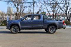 福田 大将军G9 2023款 装甲版 乐享型 2.0T柴油 163马力 8挡自动 两驱 长箱双排皮卡 福田 大将军G9 2023款 装甲版 乐享型 2.0T柴油 163马力 8挡自动 两驱 长箱双排皮卡