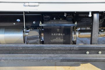  M 2.0L 144  4.2׵С(BJ1031V4JV6-AB5)ͼƬ