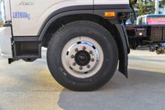 福田 欧航AR系 200马力 4X2 5.25米栏板载货车(BJ1168VKPFG-FM)