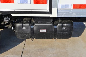 ���� ����M2 ������ 1.6L 122���� ���� 3.3�׵�����ʽ΢��(BJ5032XXY5JV5-11)ͼƬ