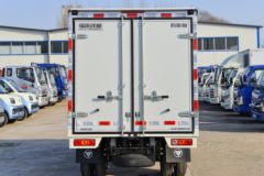 福田 祥菱M2 舒适型 1.6L 122马力 汽油 3.3米单排厢式微卡(BJ5032XXY5JV5-11)