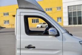 多米&nbsp;电动载货车外观图片