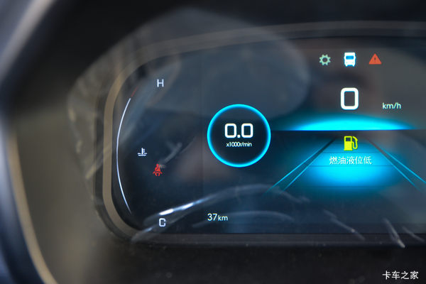 ����M2 Pro�Ű�3.3�׵���๦�ܷ�����Һ���Ǳ��ؼ�5.3��