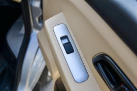 多米&nbsp;电动载货车内饰图片