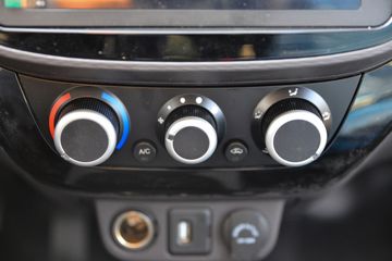 ���� ����M2 ������ 1.6L 122���� ���� 3.7�׵�������΢��(BJ1032V5JV5-11)ͼƬ