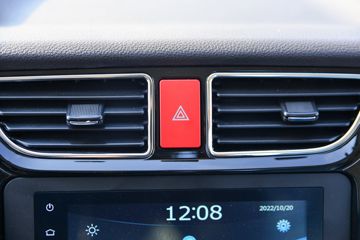 ���� ����M2 ������ 1.6L 122���� ���� 3.7�׵�������΢��(BJ1032V5JV5-11)ͼƬ