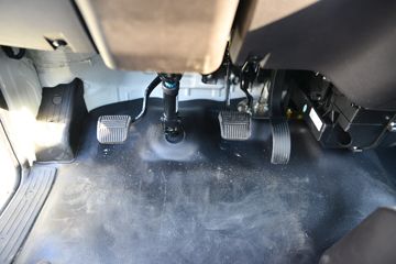 ���� ����M2 ������ 1.6L 122���� ���� 3.7�׵�������΢��(BJ1032V5JV5-11)ͼƬ