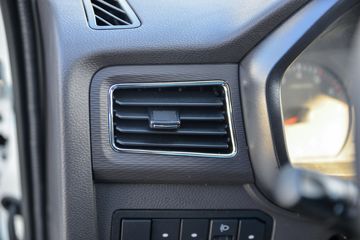 ���� ����M2 ������ 1.6L 122���� ���� 3.7�׵�������΢��(BJ1032V5JV5-11)ͼƬ