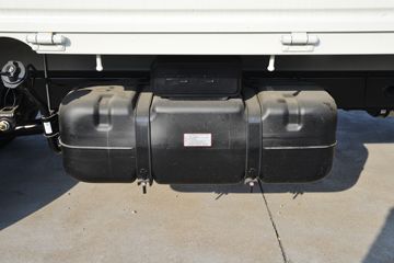 ���� ����M2 ������ 1.6L 122���� ���� 3.7�׵�������΢��(BJ1032V5JV5-11)ͼƬ