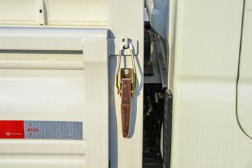 ���� ����M2 ������ 1.6L 122���� ���� 3.7�׵�������΢��(BJ1032V5JV5-11)ͼƬ