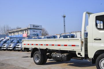 ���� ����M2 ������ 1.6L 122���� ���� 3.7�׵�������΢��(BJ1032V5JV5-11)ͼƬ