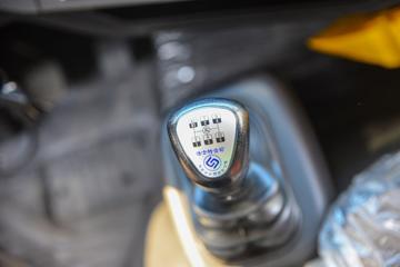 �ൺ��� ��V2.0 220���� 4X2 4.5����ж��(����)(CA3180PK2E6A90)ͼƬ