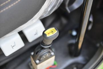 �ൺ��� ��V2.0 220���� 4X2 4.5����ж��(����)(CA3180PK2E6A90)ͼƬ