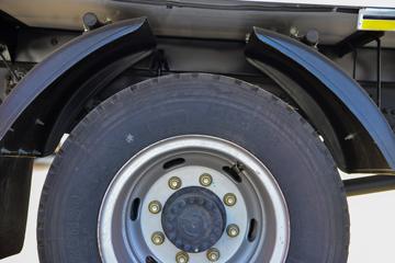 ��� ��VH �����ݵ� 190���� 4X2 5.2����س�(CA5140XLCP40K62L4E6A85)ͼƬ