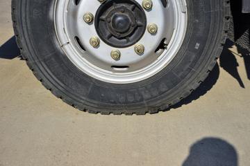 ��� ��VH �����ݵ� 190���� 4X2 5.2����س�(CA5140XLCP40K62L4E6A85)ͼƬ