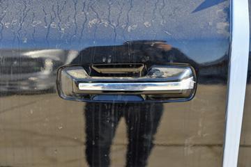 ���� ����9 2023�� ������ 2.0T���� 163���� �Զ����� ����˫��Ƥ��ͼƬ