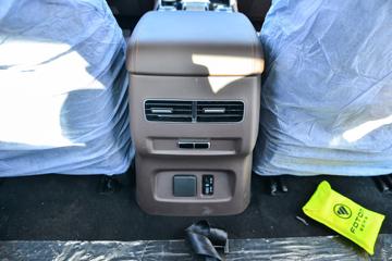 ���� ����9 2023�� ������ 2.0T���� 163���� �Զ����� ����˫��Ƥ��ͼƬ