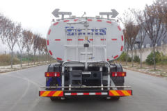 东风柳汽 新乘龙M3 200马力 4X2 清洗车(徐工牌)(DXA5181GQXL6)