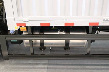 �������ó� ����G1 177���� 4X2 4.8���Ű������ػ���(SX1120NP6421)ͼƬ