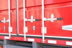 陕汽商用车 德御Q300 300马力 4X2 车厢可卸式载货车(SX5186ZKXMP6721)