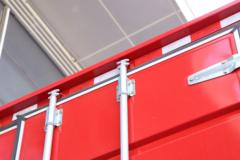 陕汽商用车 德御Q300 300马力 4X2 车厢可卸式载货车(SX5186ZKXMP6721)