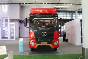 陕汽商用车 德御Q300 轻量化版 300马力 4X2 9.8米AMT自动档厢式载货车(SX5186XXYMP6721)