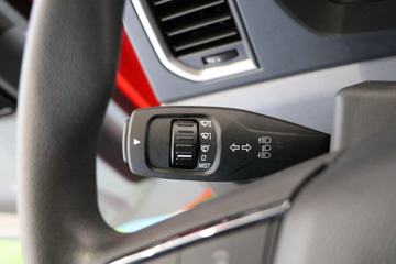 �������ó� ����Q300 520���� 6X4 LNGǣ����ͼƬ