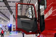陕汽商用车 德御Q300 520马力 6X4 LNG牵引车