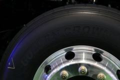 陕汽商用车 德御Q300 520马力 6X4 LNG牵引车