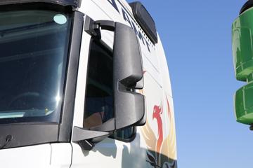 �������ó� �Ӱ�S700 12.5L���� 600���� 6X4 Ӯ��12�� AMT�Զ��� ǣ����ͼƬ