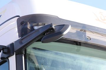 �������ó� �Ӱ�S700 12.5L���� 600���� 6X4 Ӯ��12�� AMT�Զ��� ǣ����ͼƬ