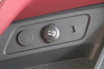 �������ó� �Ӱ�S700 12.5L���� 600���� 6X4 Ӯ��12�� AMT�Զ��� ǣ����ͼƬ