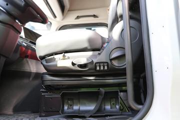 �������ó� �Ӱ�S700 12.5L���� 600���� 6X4 Ӯ��12�� AMT�Զ��� ǣ����ͼƬ