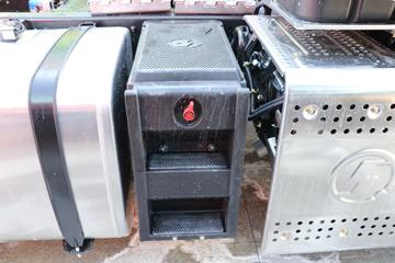 �������ó� �Ӱ�S700 12.5L���� 600���� 6X4 Ӯ��12�� AMT�Զ��� ǣ����ͼƬ