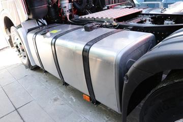 �������ó� �Ӱ�S700 12.5L���� 600���� 6X4 Ӯ��12�� AMT�Զ��� ǣ����ͼƬ