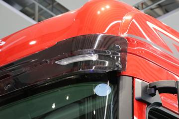 �������ó� �Ӱ�S700 580���� 6X4 LNG�Զ���ǣ����(Һ��)ͼƬ