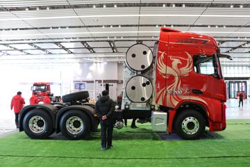 �������ó� �Ӱ�S700 580���� 6X4 LNG�Զ���ǣ����(Һ��)ͼƬ