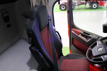 �������ó� �Ӱ�S700 580���� 6X4 LNG�Զ���ǣ����(Һ��)ͼƬ