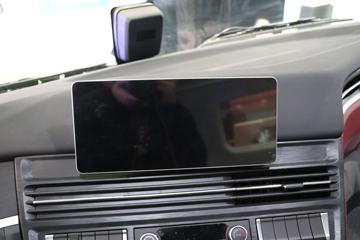 �������ó� �Ӱ�S700 580���� 6X4 LNG�Զ���ǣ����(Һ��)ͼƬ