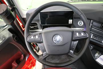 �������ó� �Ӱ�S700 580���� 6X4 LNG�Զ���ǣ����(Һ��)ͼƬ