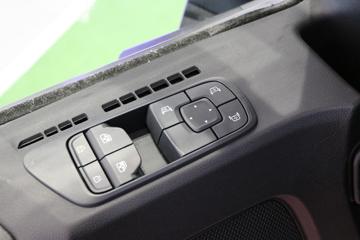 �������ó� �Ӱ�S700 580���� 6X4 LNG�Զ���ǣ����(Һ��)ͼƬ